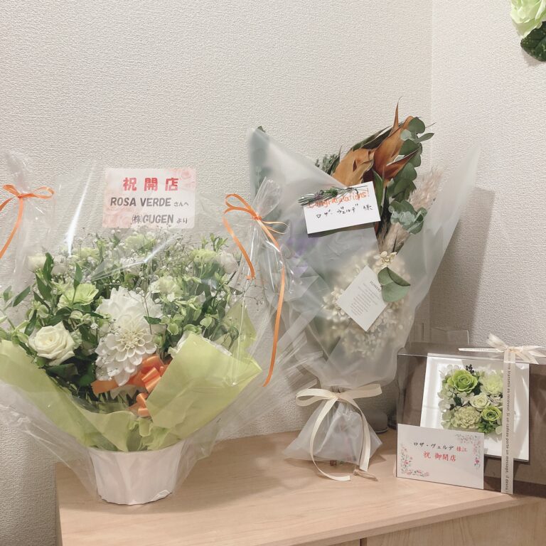 お花に囲まれたサロン